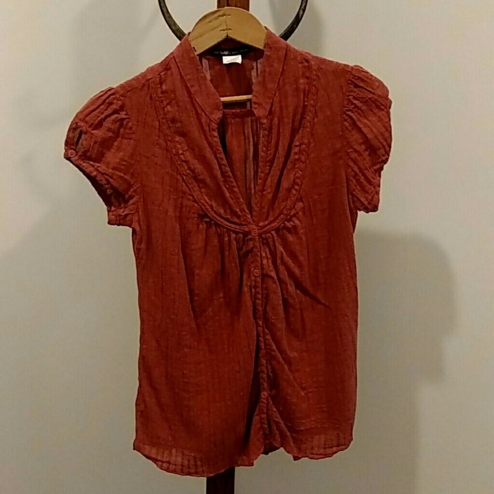 Short sleeved blouse